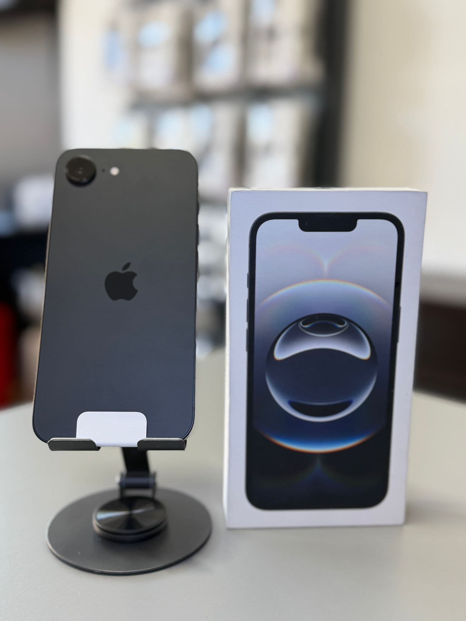 iPhone 16e Black, 128GB