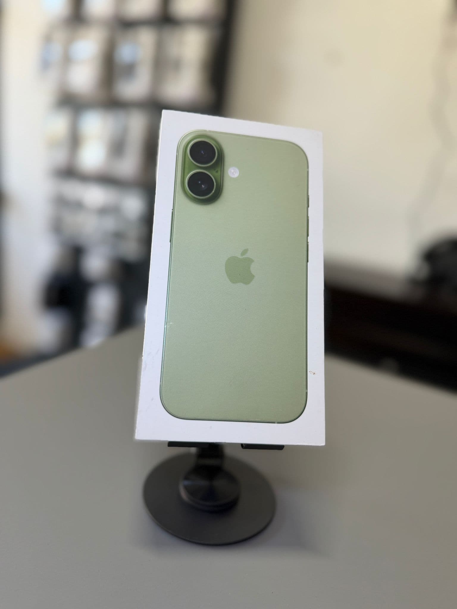 iPhone 17, Verde/Sage, 256GB