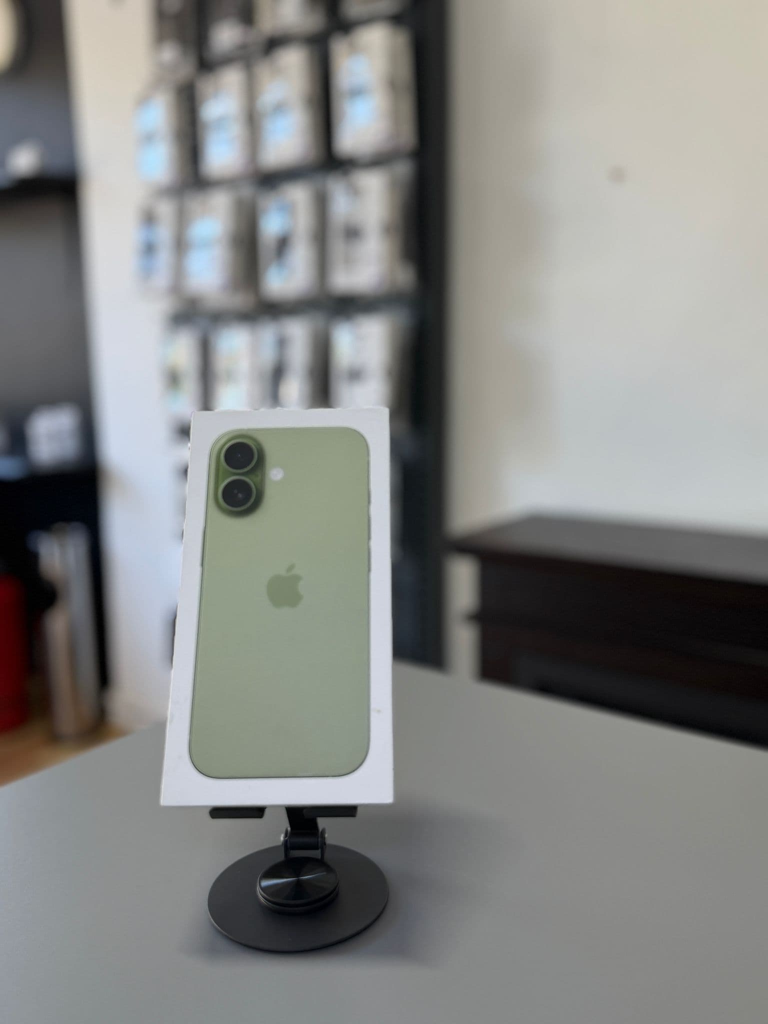 iPhone 17, Sage/Verde, 256GB